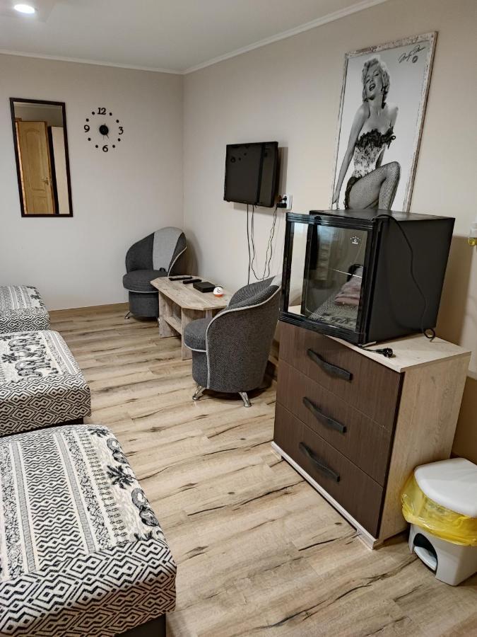 Havanna Etterem Es Vendeghaz Ξενοδοχείο Putnok Εξωτερικό φωτογραφία